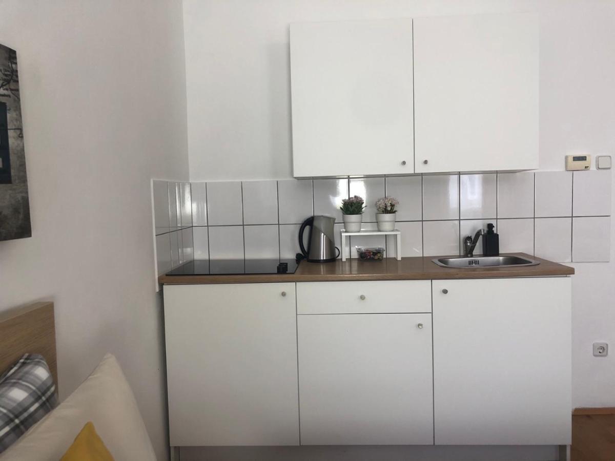 New, Bright Apartment Near The Metro! Vienna Exterior photo